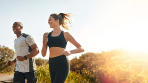 Mas o autocuidado verdadeiro não é aquele de fotos perfeitas com máscara facial e velas acesas.