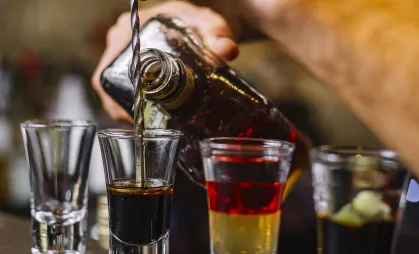 Como se saber se bebida está adulterada