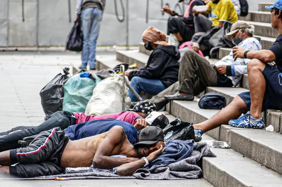 população em situação de rua cresce no Brasil