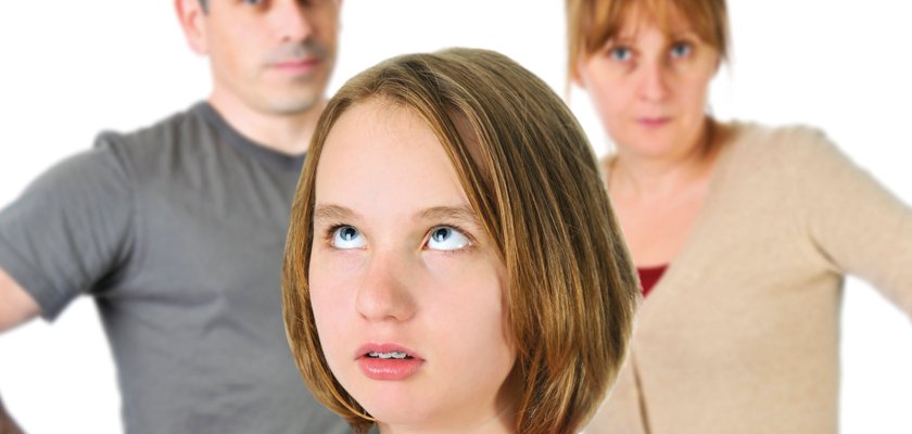 Como é viver em uma família com adolescente? Entre silêncios, dramas e aprendizados, descubra essa fase intensa e cheia de amor.