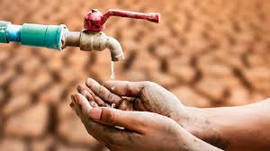 Crise Climática e Escassez de Água nas cidades cresce com mudanças climáticas e urbanização. Entenda causas, impactos e soluções