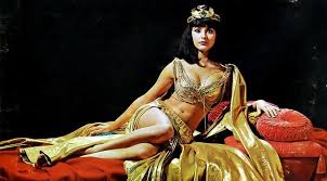 Por que nunca encontraram o corpo de Cleópatra? Descubra as teorias sobre o paradeiro da última rainha do Egito e as buscas arqueológicas que tentam solucionar esse mistério.